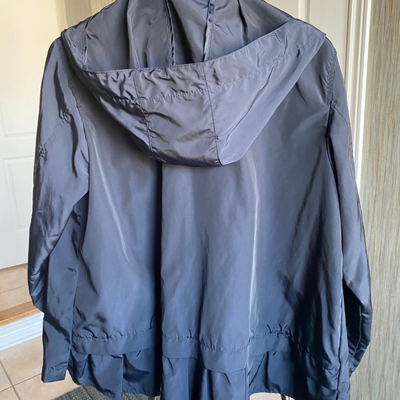 coat - Picture 2 of 2